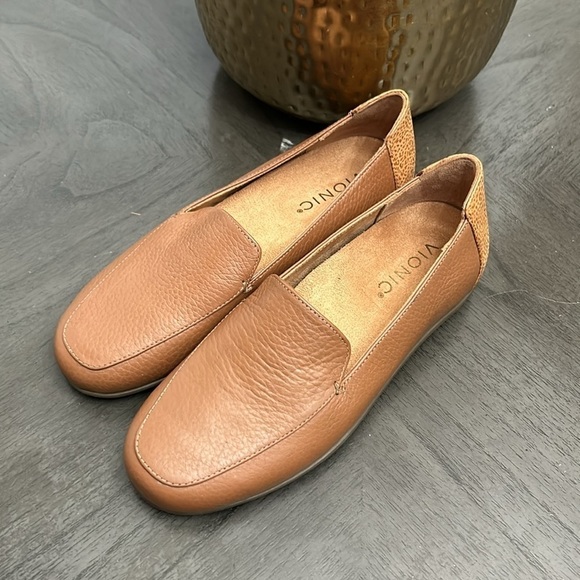 Vionic Elora Women's Slip On Leather Driving Moc Toffee - Picture 5 of 8